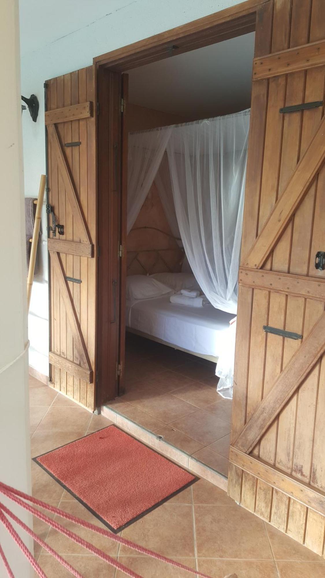 Agreable Chambre D'Hotes, Sdb, Piscine, Carbet Cuisine. Saint-Claude Exterior photo